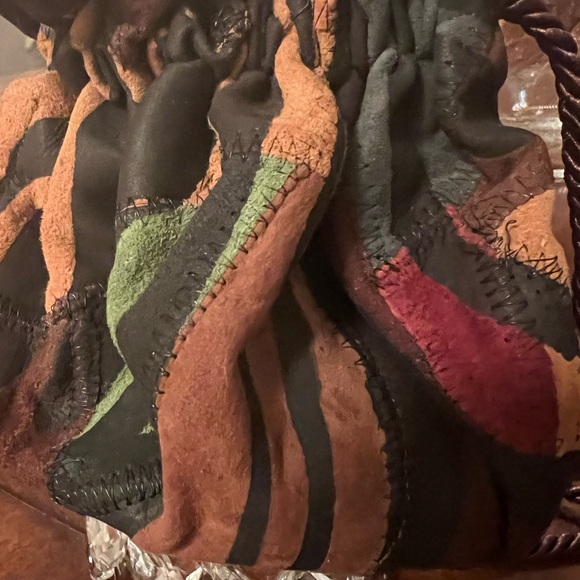 HANDMADE ULTRA SUEDE JEWELRY POUCH. - Picture 3 of 3